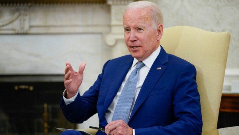 US-Präsident Biden sorgte kurz für Verwirrung: Er sagte, er wolle der Ukraine keine Waffensysteme liefern. Nun gibt es doch welche - unter einer Bedingung. (Bild: AP)