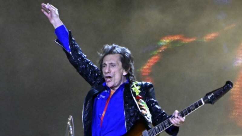 Gute Laune, gutes Spiel: Ron Wood. (Bild: APA/HANS KLAUS TECHT)