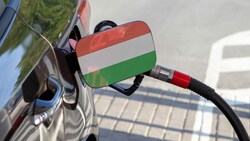 Ungarische Fahrzeuge tanken billiger. Diese Regelung im Nachbarland könnte ein EU-Vertragsverletzungsverfahren nach sich ziehen. (Bild: stock.adobe.com)