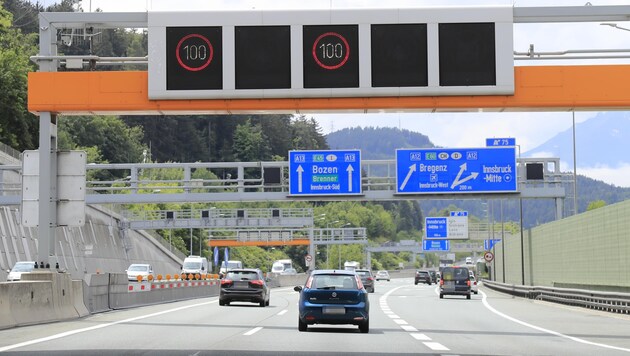 Der 100er auf Tiroler Autobahnen ist großteils Realität (Bild: Birbaumer Christof, Krone KREATIV)