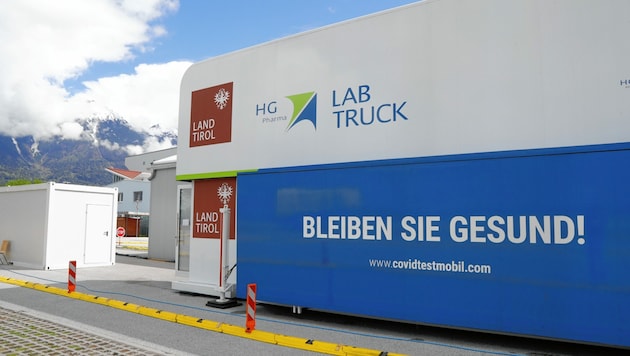 HG Lab Truck führte in Tirol zahlreiche PCR-Tests durch. (Bild: Christof Birbaumer)