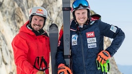 Henrik Kristoffersen (r.) war im Sommer 2022 der erste Athlet, der von Marcel Hirscher als Van ...
