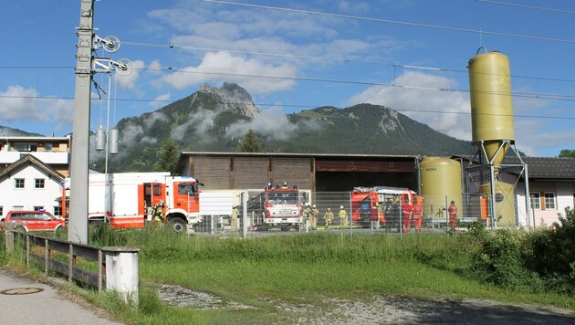 Die Feuerwehr Reutte war rasch vor Ort. (Bild: zeitungsfoto.at)