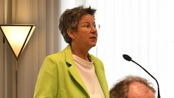 Grünen-Klubobfrau Regina Petrik kritisiert das neue Volksrechtegesetz (Bild: P. Huber)