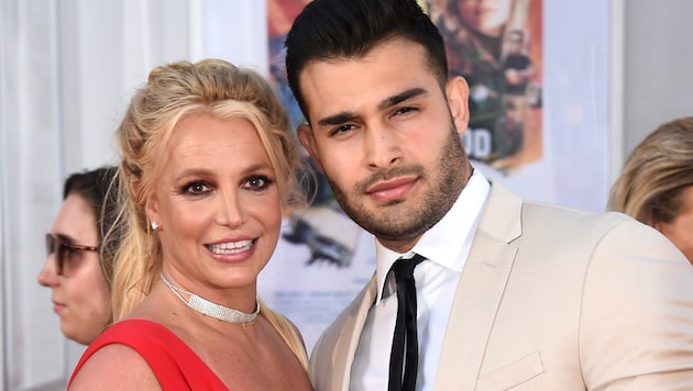 Britney Spears und Sam Asghari (Bild: Jordan Strauss/Invision/AP)