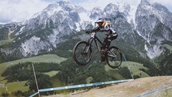 Valentina Höll gilt im Mountainbike-Zirkus als Super-Talent, wurde 2022 Weltmeisterin. (Bild: APA/EXPA/JFK)