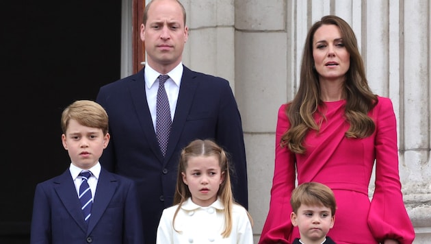 Prinz William, Herzogin Kate, Prinz George, Prinzessin Charlotte und Prinz Louis (Bild: Chris Jackson / PA / picturedesk.com)