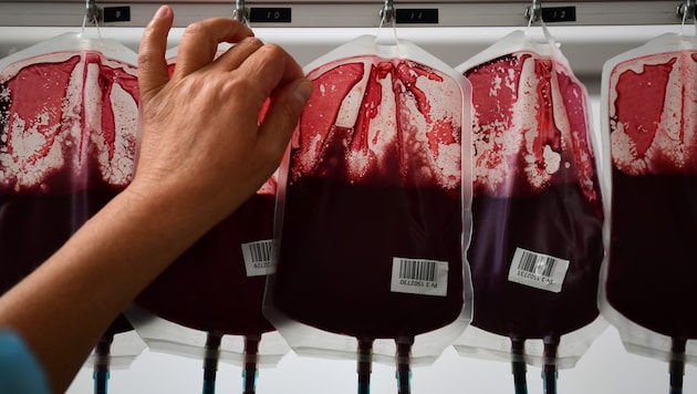Using autologous blood for serious operations. (Bild: APA/dpa/Ina Fassbender)