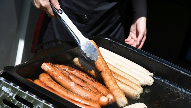 The next bankruptcy worth millions: this time a sausage producer has been hit (symbolic image). (Bild: P. Huber)