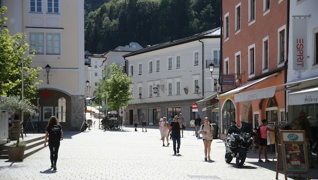 Von Hallein (Bild) bis Zell: Die Reaktionen der Salzburger zum Entlastungspaket der Regierung fielen teils sehr negativ aus. „Nur ein Tropfen auf den heißen Stein!“ (Bild: Tröster Andreas)