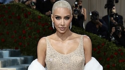 Kim Kardashian trug das Monroe-Kleid (Bild: APA/Getty Images via AFP/GETTY IMAGES/Dimitrios Kambouris)