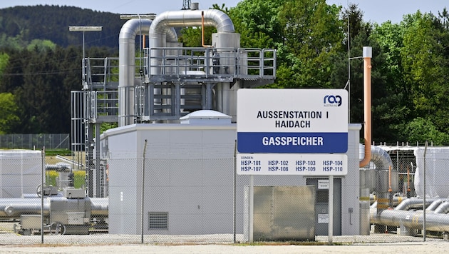 Blick auf die Gasspeicherstation Haidach bei Straßwalchen in Salzburg (Bild: APA/MANFRED FESL)