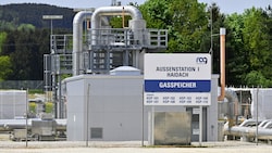 Der russische Konzern Gazprom könnte die Nutzungsrechte für seinen Gasspeicher in Haidach verlieren. (Bild: APA/MANFRED FESL)