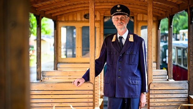 Harald Süß ist der stellvertretende Betriebsleiter des Zugs, für den die Mitglieder des Vereins jedes Wochenende arbeiten. (Bild: Alexander Schwarzl)