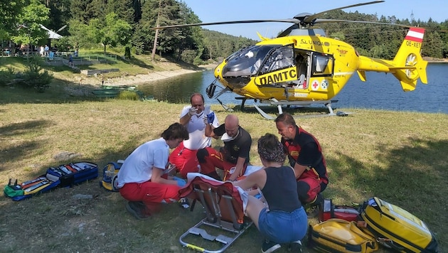 Das Kind wurde ins LKH Villach geflogen. (Bild: ÖAMTC Flugrettung)