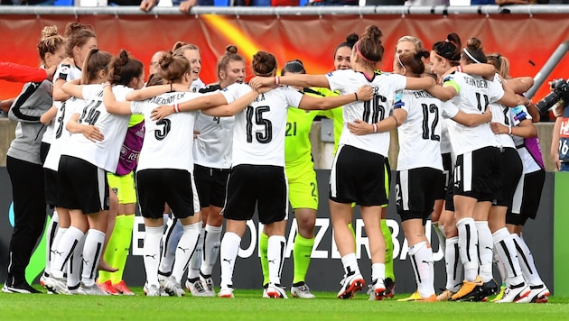 2017 sorgten Österreichs Fußballfrauen mit dem Einzug in das EM-Semifinale für ein Sommermärchen. Das wollen sie heuer wiederholen. (Bild: AFP/DANIEL MIHAILESCU)