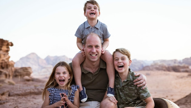 Zum britischen Vatertag veröffentlichten Herzogin Kate und Prinz William dieses herzige Familienfoto. (Bild: AFP)