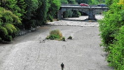 Der Sangone - ein Nebenfluss des Po nahe Turin - ist bereits komplett ausgetrocknet. (Bild: MASSIMO PINCA / REUTERS / picturedesk.com)