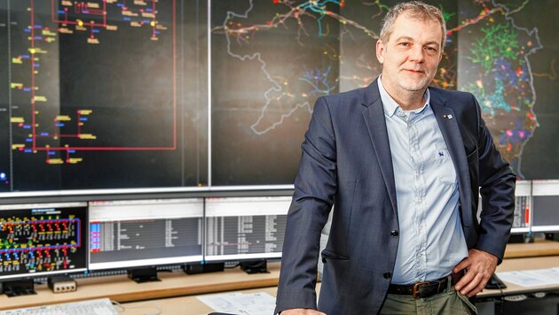Roland Bergmayer leitet die Netzleitwarte der Energie Steiermark (Bild: Energie Steiermark)