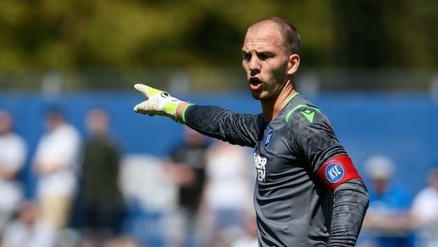 Der Neusiedler Markus Kuster kommt zum Probetraining. (Bild: GES-Sportfoto)