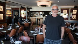 Flavio Briatore in seinem „Crazypizza“-Lokal in Monaco, das er 2020 eröffnet hat. (Bild: www.photopress.at)