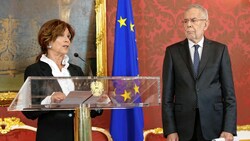 Alt-Kanzlerin Brigitte Bierlein gegen ihren „Erfinder“ Van der Bellen - für viele ist diese Vorstellung absurd. (Bild: Klemens Groh)