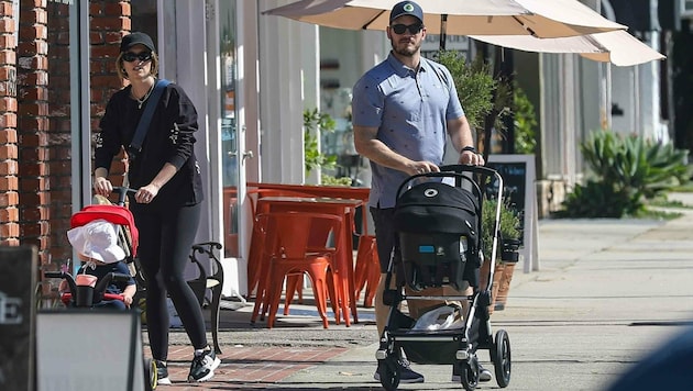 Chris Pratt und Katherine Schwarzenegger machen am US-amerikanischen Vatertag einen Morgenspaziergang in Pacific Palisades. (Bild: www.PPS.at)