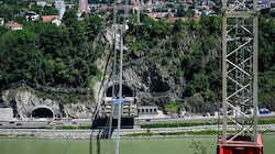 Alleine die erste Bauetappe des Westrings, die Brücke über die Donau, soll um 35 Millionen Euro teurer werden als geplant. (Bild: Alexander Schwarzl)