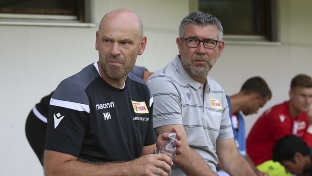 Union Berlin con el entrenador Urs Fischer (derecha) y su 