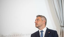 Kanzler Karl Nehammer hat schon bessere Umfragedaten für seine Partei gesehen. (Bild: SEPA.Media | Martin Juen)