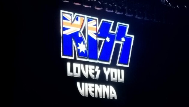„KISS loves you, Vienna“ - nur eben leider im Australien-Outfit (Bild: Robert Fröwein)