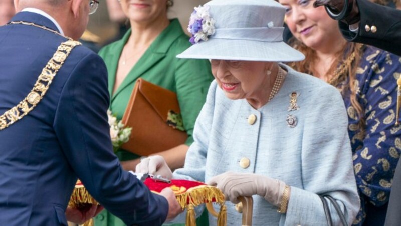 Queen Elizabeth bei der Ceremony of the Keys in der schottischen Hauptstadt Edinburgh (Bild: PA)