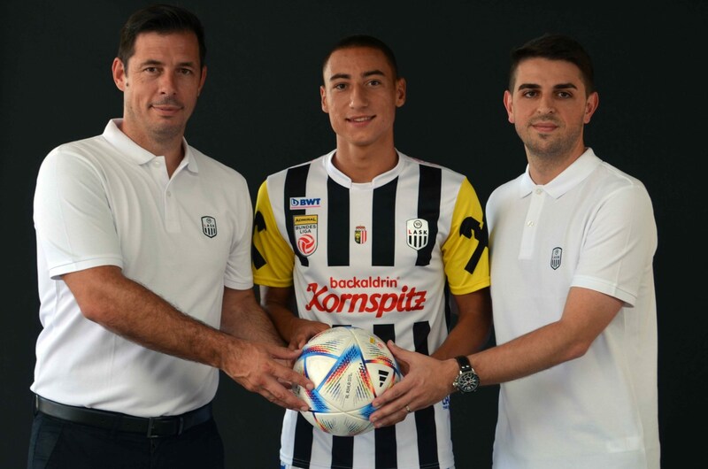 Radovan Vujanovic, Marin Ljubicic und Sportkoordinator Dino Buric (v.li.) (Bild: LASK)