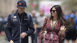 Max Verstappen (li.) und Kelly Piquet (Bild: APA/AFP/Mazen Mahdi)