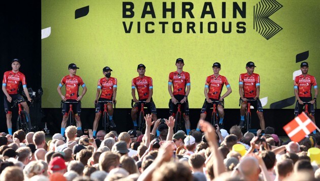 Das Team von Bahrain-Victorious (Bild: APA/AFP/Thomas SAMSON)