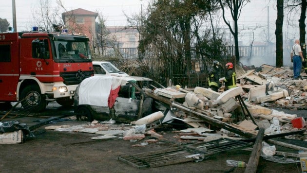 Varias casas se derrumbaron por la explosión.  (Imagen: AFP)