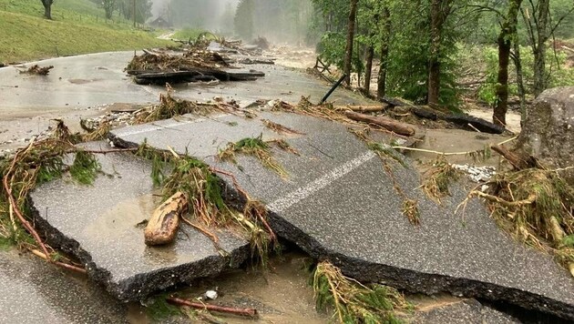 Die Unwetter zerstörten beinahe die komplette Infrastruktur im Gegendtal. (Bild: Gemeinde Arriach)
