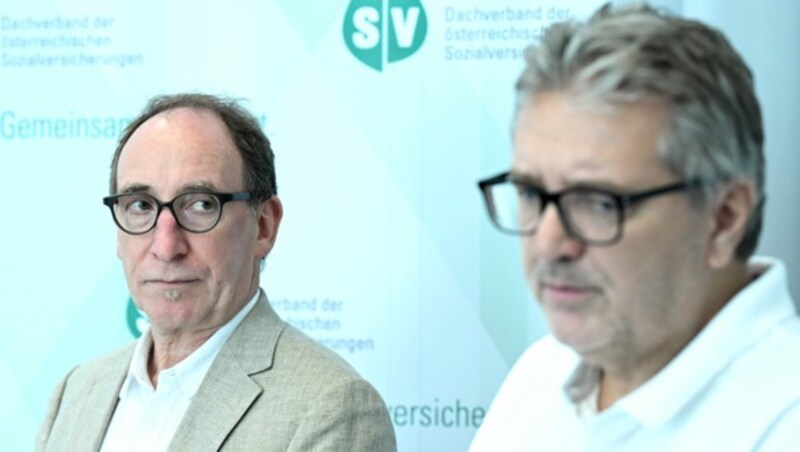 Sozial- und Gesundheitsminister Johannes Rauch (Grüne, li.) und Wiens Gesundheitsstadtrat Peter Hacker (SPÖ) (Bild: APA/Roland Schlager)