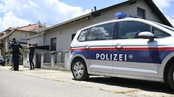 Die Polizei an einem Pflegedrama-Tatort in Niederösterreich (Bild: Imre Antal)