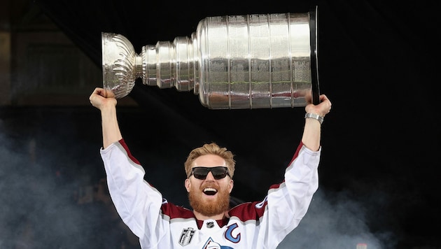 Gabriel „Gabe“ Landeskog gewann mit seiner Mannschaft den Cup. (Bild: APA/Getty Images via AFP/GETTY IMAGES/MATTHEW STOCKMAN)