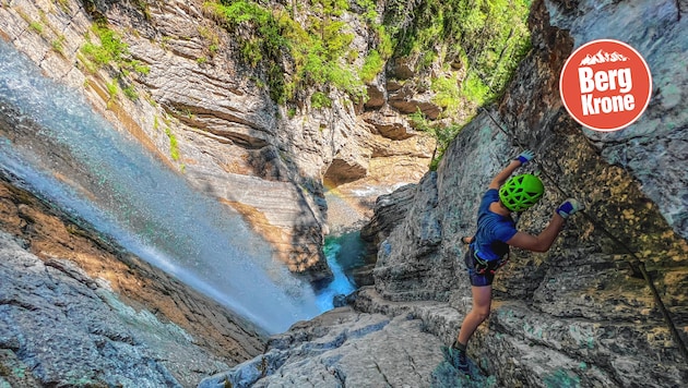 Das Highlight des Pirknerklamm-Klettersteiges ist diese Steilpassage direkt neben dem Wasserfall, das Stück wird auch „Regenbogenfall“ genannt. (Bild: Wallner Hannes)