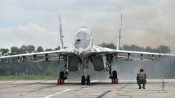Die ukrainische Luftwaffe bekommt nun auch slowakische MiG-29-Kampfjets. (Bild: AFP)
