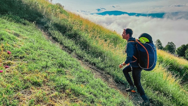 Hike&Fly Abenteuer, also auf einen Berg klettern und ins Tal fliegen, ist unser Ziel. (Bild: Hannes Wallner)