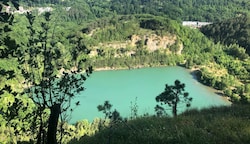 Der Steinbruchsee lockt viele Besucher ins Naturschutzgebiet, das Baden darin ist aber verboten. (Bild: zVg)