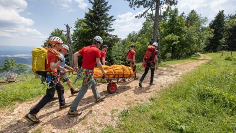 800 Einsätze in Niederösterreichs Bergen absolvieren die heimischen Bergretterinnen und Bergretter jedes Jahr. Dabei riskieren sie oft das eigene Leben, um das von Menschen in Notlagen zu retten. (Bild: Georg Krewenka)