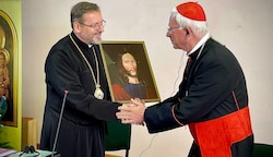 Die Kopie des Christus Bildes übergab Lackner Montag an den Kiewer Großerzbischof, Swjatoslaw Schewtschuk als Zeichen der Solidarität. (Bild: Erzdiözese Salzburg)