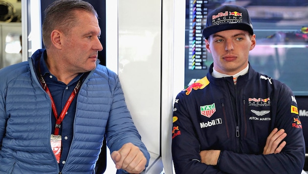 Jos Verstappen (links) beklagt sich über eine ungerechte Behandlung seines Sohnes Max. (Bild: 2017 Getty Images)