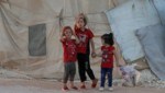 Kinder in einem Flüchtlingslager im Norden Syriens (Bild: APA/AFP/OMAR HAJ KADOUR)
