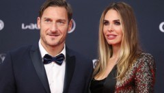 Francesco Totti und Ilary Blasi (Bild: APA/AFP/VALERY HACHE)