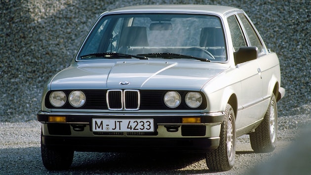 1982: Die zweite BMW-3er-Reihe (E30) wird Ende November zunächst nur als zweitürige Limousine ausgeliefert. (Bild: BMW)